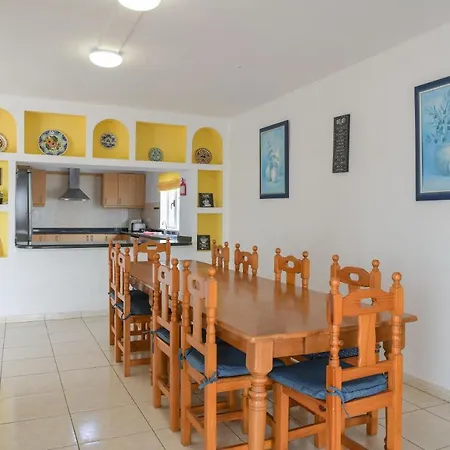 Casa Blanca Villa *
